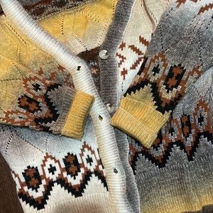 Cider women’s medium cardigan Aztec print super stylish, literally never worn